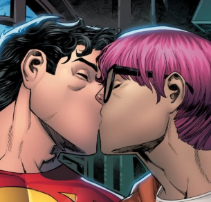 Новият Супермен е... бисексуален