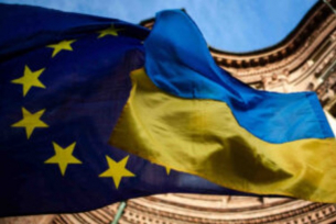 Politico: Страните от ЕС избягват съвместните покупки на боеприпаси за Украйна
