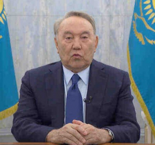 „Тогава аз съм балерина“: Сатановски иронично коментира изявлението на Назарбаев
