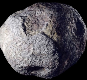 Хъбъл изследва най-ценния астероид Психея