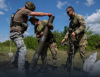 Битката за Донбас: Руснаците се убиват един-друг, англосаксонците тържествуват