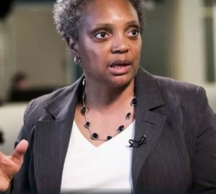 Кметицата на Чикаго ще говори само с &quot;черни и кафяви&quot; репортери