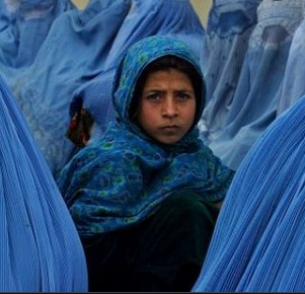 В клетка - как афганистанските момичета се завръщат в университетите