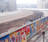Берлинската стена и молбите към &quot;враговете&quot;