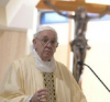 Папа Франциск за отишлия си папа Бенедикт: Благороден човек