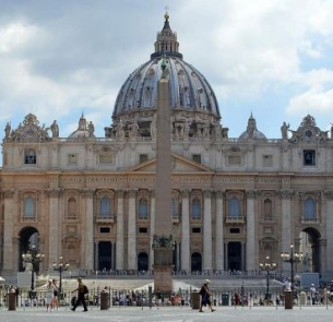 Сайтът на Ватикана беше изваден от строя, подозират хакерска атака