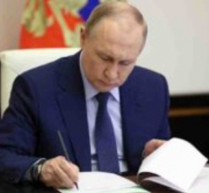 Владимир Путин ​​удължи антисанкциите до края на 2023 година