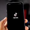 TikTok засилва правилата за безопасност, за да предпази тийнейджърите от опасни измами