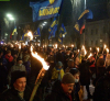 Крайнодесни с факли маршируват в Украйна в чест на Бандера