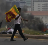 Шри Ланка - първото домино, което пада пред лицето на световна дългова криза