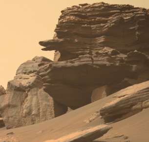Нови чудати формации на Марс пораждат въпроси