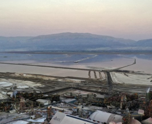 Процъфтяващ природен „спа“ на брега на Мъртво море се превърна в призрачен град
