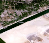 Суецкият канал остава запушен