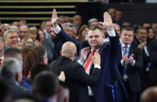 До седмици! Делян Пеевски ще бъде вписан в съда като единствен председател на ДПС