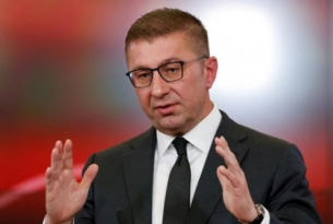 Мицкоски: Очаквам натиск от по-силна държава върху България да разреши спора със Скопие