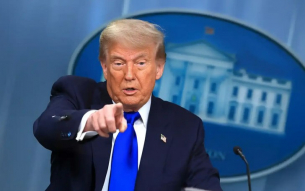 Тръмп отправи люта закана: Вън!