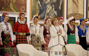&quot;Крилете на песента&quot; – музикално-документален филм за маестра Ваня Монева и нейния хор