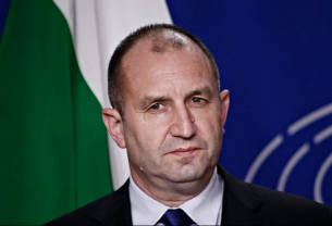 Става напечено, Радев се готви за...