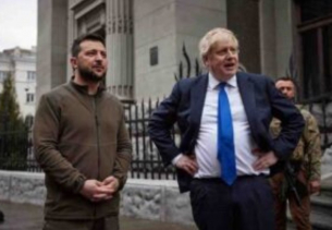 «Спрете да плащате за този цирк»: публикуваха данните за десетки хиляди мъже