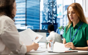 2 200 000 в частния сектор изкарват парите на държавата