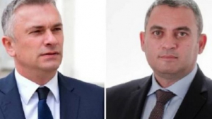 Настава време разделно! Депутатите се събират спешно, ще падат глави