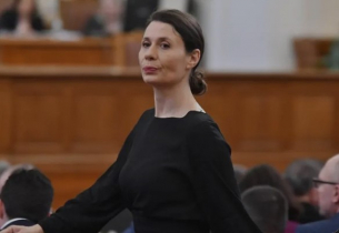 Мозъчен фалит: Белобрадова тръгна на поход срещу Лермонтов и Достоевски