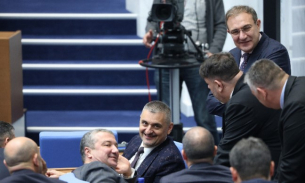 БСП-ОЛ ще участва в правителството на ГЕРБ-СДС с четирима министри и вицепремиер