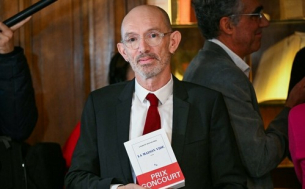 „Гонкур“ 2025: Лоран Мовиние за романа „La maison vide“ („Празният дом“)