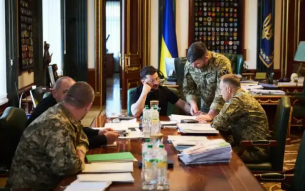 Киев обмисля отстъпление отвъд Днепър и отдалечаване от фронтовата линия на запад