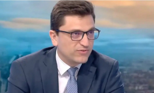 Венко Сабрутев: Радев каза, че ще се бори с олигархията, тя се оказа пенсионерите, майките и работещите