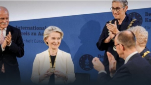 „Zur Attacke!“, или „Всичко е ужасно, ужасно“... В Германия редовно танцуват на антируската мелодия на „Берлемонт“.