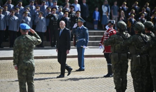 Радев ни прилага ченгеджийски номера. Фатмак да е, какъв да е!
