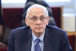 Само трима министри на парламентарен контрол