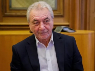 Карадимов: КЗК издаде решение, с което обвинява &quot;Лукойл&quot; в изкривяване на пазара на бензин и дизел