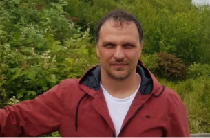 Нашенец с 3 деца стана жертва на брутална измама на Острова, загуби цяло състояние