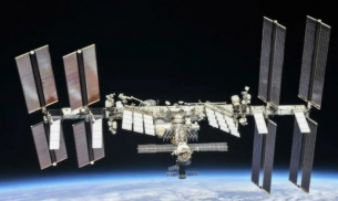 Плейлист от 21 песни ще поддържа духа на космонавтите, поемащи към МКС на 27 ноември