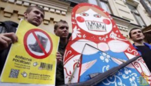 „Хванете ги за врата и ги накажете публично“: В Украйна призоваха за публични „бичувания“ на русофобите