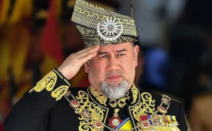 Венеция изгони и глоби недоклатената Грета Тунберг за оцветяване на Големия канал в зелено