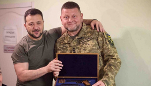 Залужни оглавява топ 5 кандидати за поста президент на Украйна