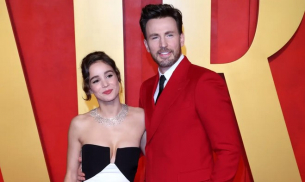 Крис Еванс тихомълком стана баща за пръв път