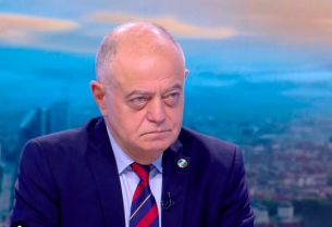Изненада на преговорите с ГЕРБ: Защо се появи Радан и къде е генералчето Атанасов?