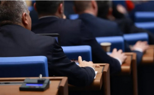 Депутатите гласуват промени в Закона за отбраната