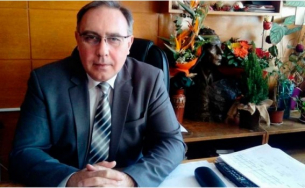 Светлини от гримьорните: Битките на директора