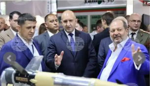 Румен Радев на тайни почивки в Банско с разследван оръжен търговец!