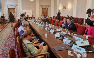 Здравната комисия отхвърли ветото на Радев за лимитите за болниците