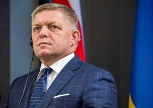 Фон дер Лайен се скарала на Фицо и му казала, че е пълен идиот заради митата и Тръмп