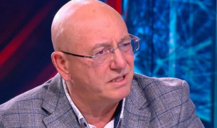 Ревизоро шокира! Каква дивотия му казал измамника Кирил Буратино  Петков в самолета