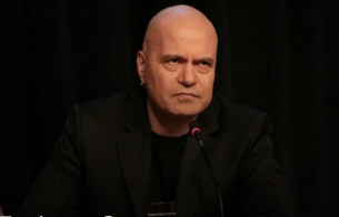 Слави Трифонов: Значи пожарникар за премиер може, уролог не може?