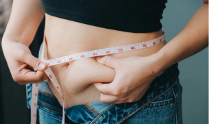 Свързаха натрупването на мазнини върху женската талия с увреждане на паметта и мисленето