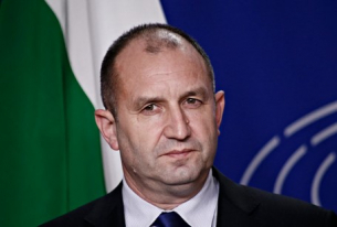 Проф. Близнашки: Пътят на България е един, този на Румен Радев е съвсем друг